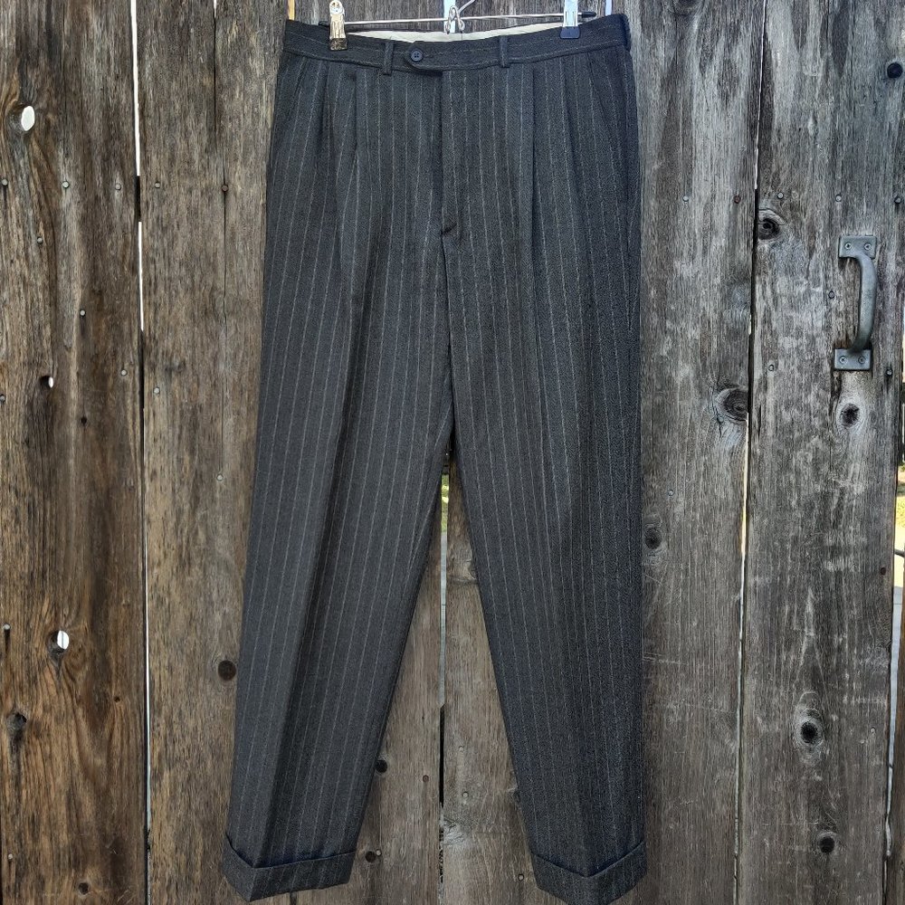 VINTAGE Wool Blend Unbranded Pin-Stripe Pleated Trouser | Size 33